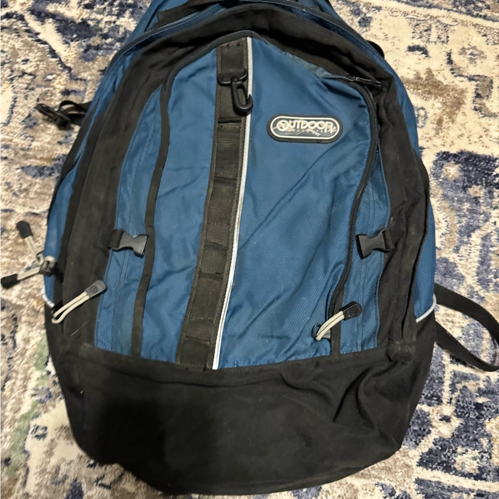 OUTDOOR SPORTS BACKPACK